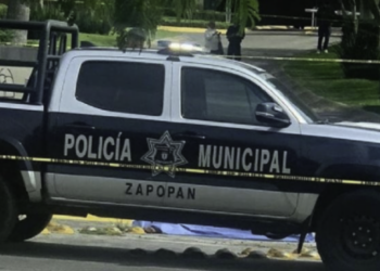 Autoridades llaman a evitar conflictos viales tras enfrentamiento entre policías en Jalisco
