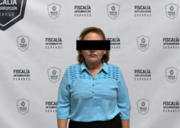 Detienen a exdirectora jurídica de Educación en Durango por presunto ocultamiento de información en contrato millonario