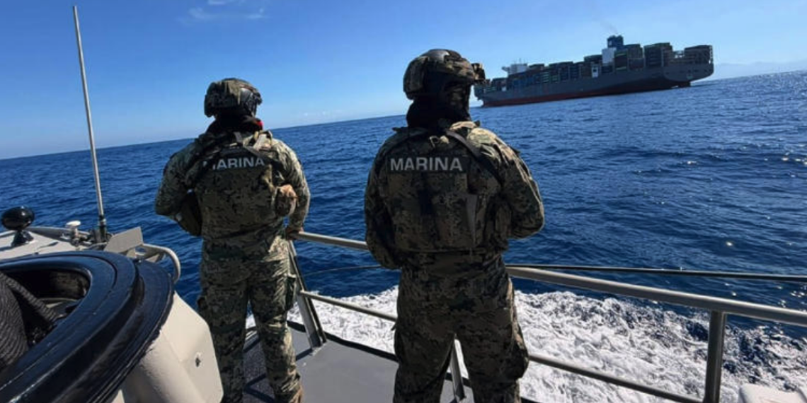 Aseguran 137 kilos de presunta cocaína en puerto de Lázaro Cárdenas; detienen a cinco ecuatorianos