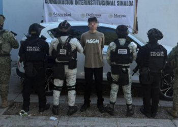 Detienen a hombre con ar.mas y explo.sivos en camioneta con reporte de ro.bo en Culiacán