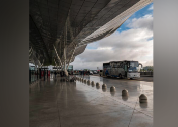 Esperaban una avalancha de turistas, pero las centrales de autobuses reportan baja afluencia