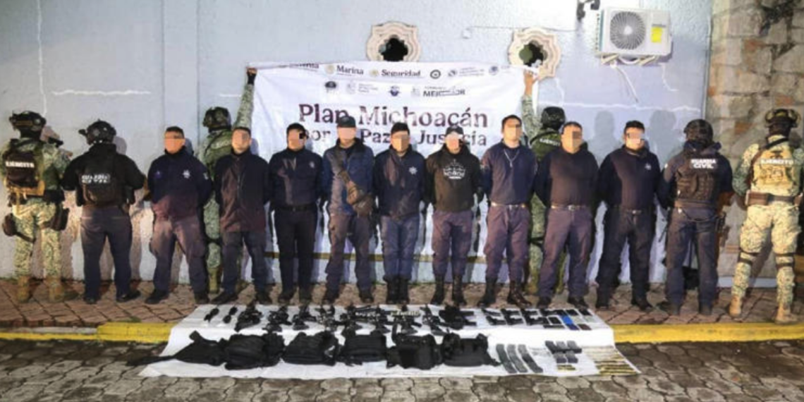 Caen nueve hombres con uniformes y vehículos clonados de la Guardia Civil en Michoacán