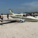 Aeronave con empresario a bordo realiza aterrizaje de emergencia en Playa Norte, Campeche