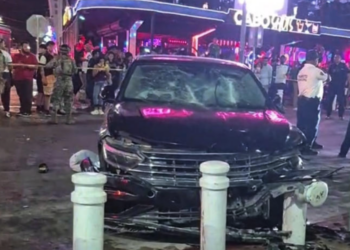 Mue.re conductor involucrado en atropellamiento masivo en Cabo San Lucas; investigan accidente y agresión