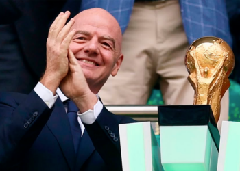 Dan marcha atrás y permitirá preguntas y respuestas en español en todas las conferencias del torneo internacional 2026