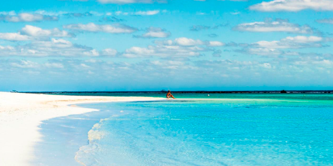 Sheinbaum busca proteger Mahahual y limitar el turismo masivo tras cancelación de megaproyecto