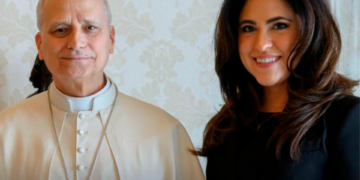 Mexicana hará historia al dirigir la comunicación del Vaticano
