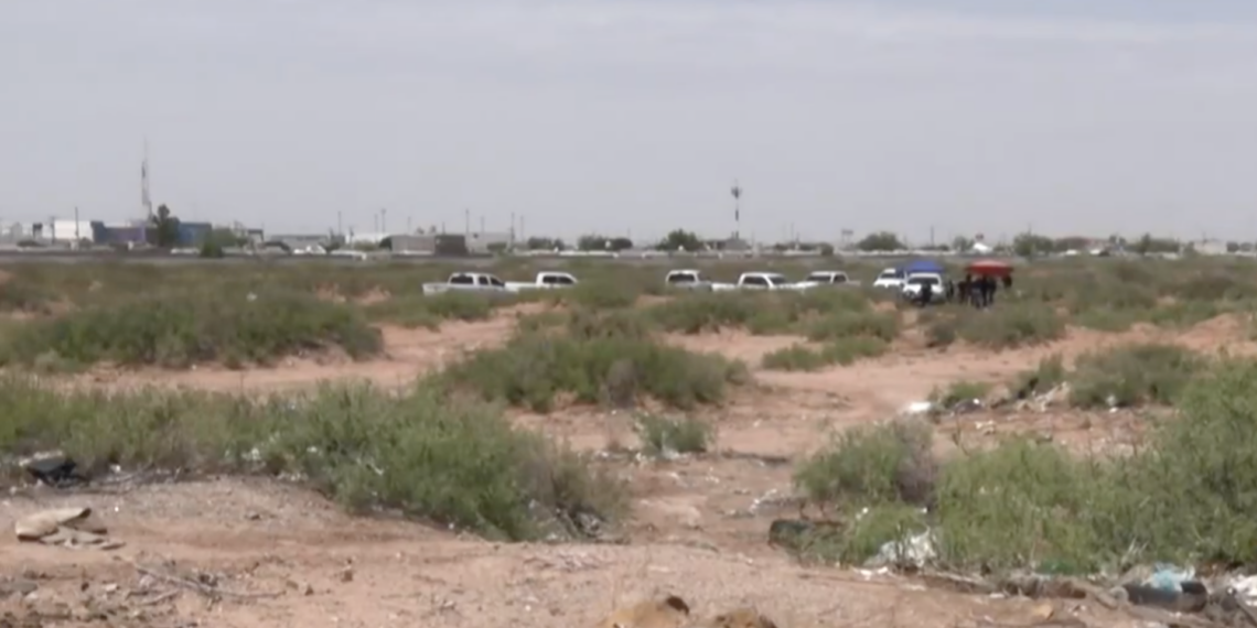 Hallan dos osamentas en fosas clandestinas durante operativo de búsqueda en el suroriente de Juárez