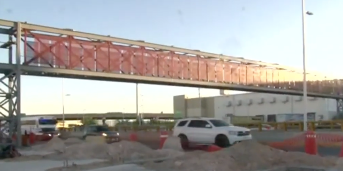 Avanza construcción de puente peatonal sobre el bulevar Manuel Talamás Camandari