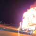 Tráiler con 39 migrantes se incendia tras persecución en Texas; todos fueron rescatados con vida