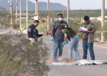 Hallan dos cuerpos envueltos en lonas en el Kilómetro 27 de Ciudad Juárez
