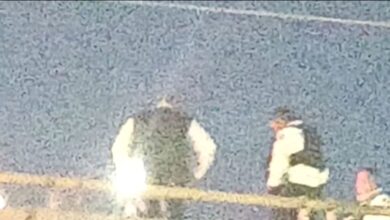 Seguridad Vial evita tragedia y rescata a mujer que intentaba lanzarse de un puente en Ciudad Juárez