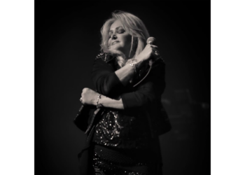 Mue.re Bonnie Tyler a los 75 años; deja un legado imborrable en la música