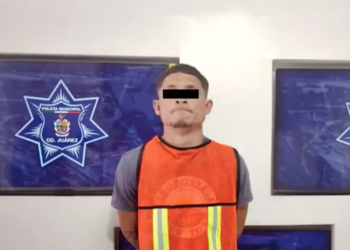 Detienen a adulto y menor tras persecución; llevaban ar.ma de fuego y vehículo con documentación alterada