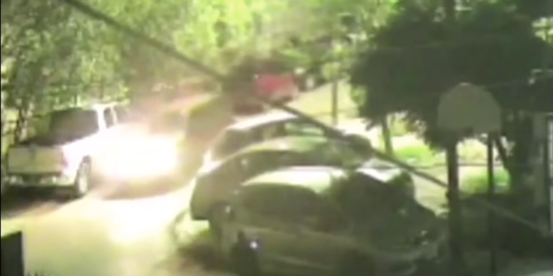 Roban batería de auto en solo 35 segundos; vecinos de Valle del Bravo exigen mayor vigilancia