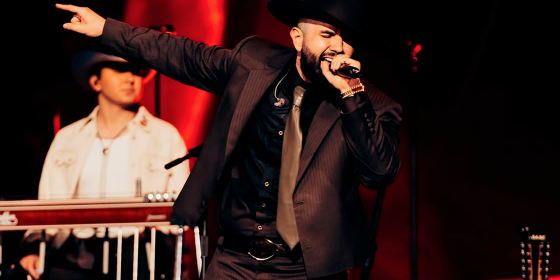 Carín León cerrará el Fan Fest Monterrey 2026 con concierto gratuito en Parque Fundidora