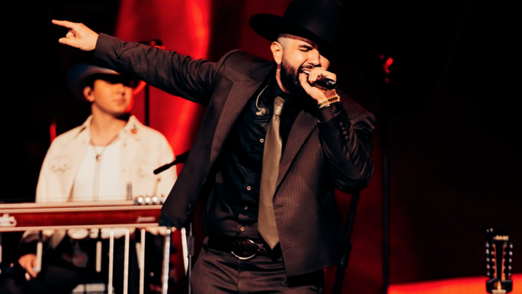 Carín León cerrará el Fan Fest Monterrey 2026 con concierto gratuito en Parque Fundidora