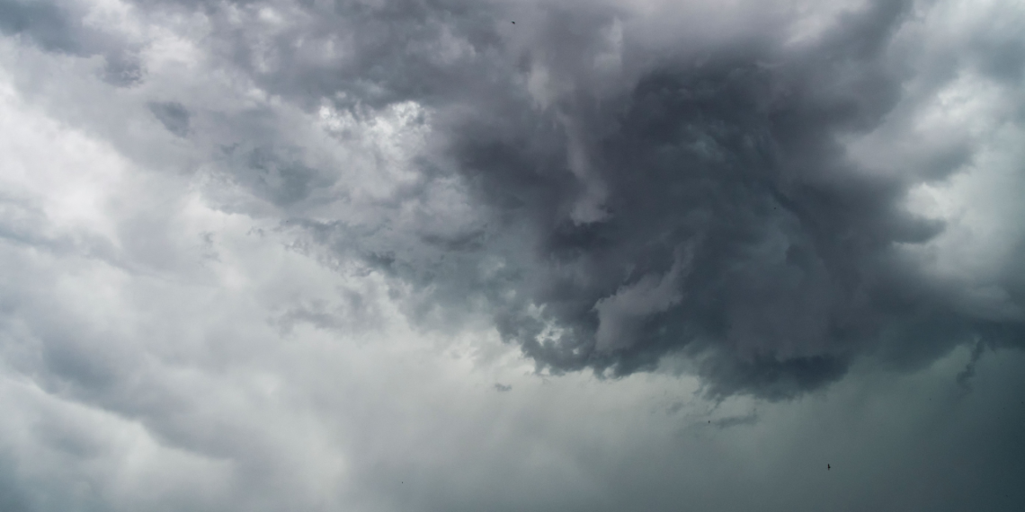 Prevén lluvias por la tarde en la región Juárez-El Paso; máxima será de 33.3 grados