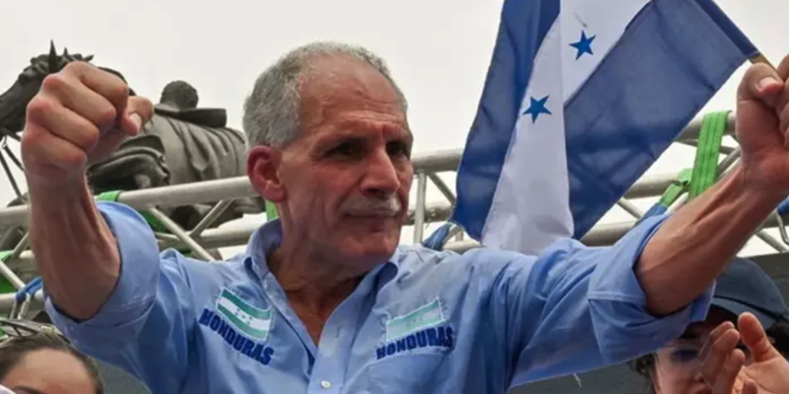 Presidente de Honduras descarta enviar ayuda a Venezuela tras los terremotos: "Que Dios me perdone"