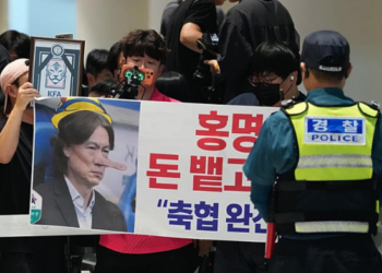 Entrenador de Corea del Sur recibe amenazas tras eliminación del Mundial; presidente exige cambios en el fútbol nacional