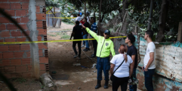 Colapsan aulas de colegio en Caracas tras los terremotos; un hombre resulta herido