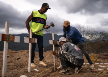 Venezuela habilita cementerio de emergencia tras terremotos; miles de víctimas siguen sin identificar