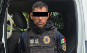 Policía muere tras disparo accidental de su compañero durante traslado en la Venustiano Carranza