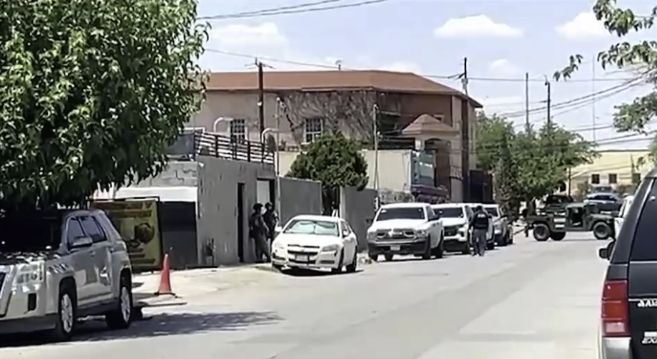 Autoridades estatales y Ejército catean inmueble en la avenida Del Charro