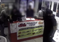 Cámaras de seguridad delatan a delincuentes: Cae violenta pareja de asaltantes de comercio en la colonia Eréndira