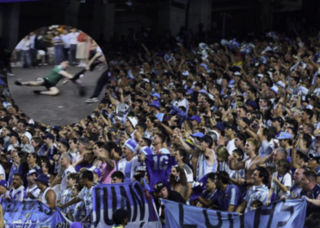 Video muestra agresión contra aficionado mexicano previo a semifinal; no hay versión oficial de autoridades