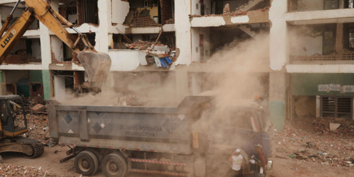 Sube a 4 mil 829 la cifra de muer.tos por los terremotos en Venezuela