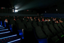 Extranjera protagoniza pelea en cine de Puerto Vallarta y se vuelve viral como "Lady Karateca"
