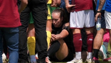 Árbitra francesa sufre conmoción cerebral tras quedar en medio de una pelea entre jugadores