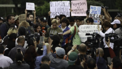 Aspirantes protestan en la UNAM y exigen repetir examen de admisión de forma presencial
