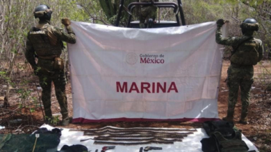 Marina rescata a joven privado de la libertad y asegura arsenal en Sinaloa