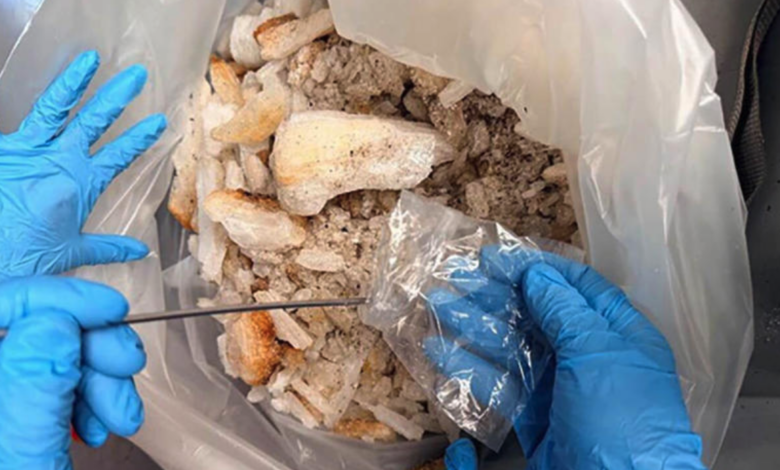 Aseguran tres kilos de metanfetamina ocultos en pieza metálica en el Aeropuerto de Toluca