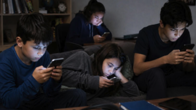 ¿Qué pasa en el cerebro cuando hay adicción al celular? Así afectan las redes sociales a niños y adolescentes