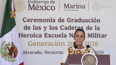 Sheinbaum llama a nuevos marinos a defender la soberanía nacional