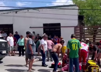 Fallece segunda mujer atro.pellada frente a parroquia en Ciudad Juárez