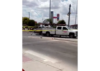 Aparatoso choque entre cinco vehículos deja seis lesionados en El Paso
