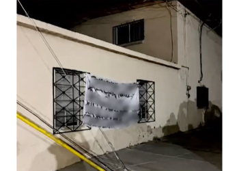 Localizan manta con ame.nazas dirigidas a comandante de la AEI en Ciudad Juárez
