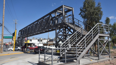 Gobierno de Juárez pide no utilizar puente peatonal en construcción sobre Manuel J. Clouthier