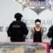 Rescatan a cinco migrantes retenidos en casa de seguridad; detienen a joven arm.ado