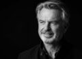 Mue.re Sam Neill a los 78 años; confirman que una neumonía causó su fallecimiento