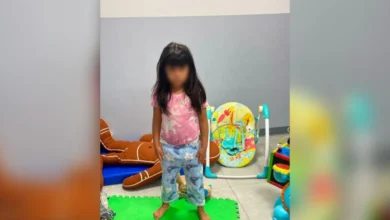 Resguardan a niña de 5 años localizada sola en Parajes del Sur; buscan a su familia