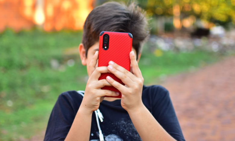 Más estados regulan el uso de celulares en las escuelas; SEP analiza reglas a nivel nacional