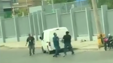 Choque termina en pelea entre conductor y motociclista en Valle del Centro