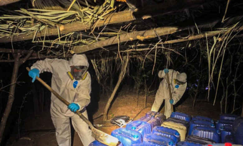 Ejército desmantela centro con insumos para producir metanfetamina en Culiacán