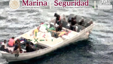Marina asegura más de una tonelada de presunta cocaína frente a costas de Guerrero