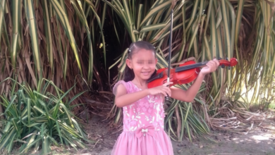 Romina tenía 9 años y un enorme talento: m.uere la violinista que brilló ante el papa León XIV